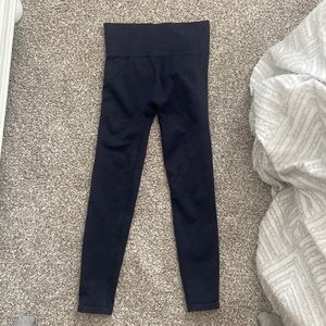 ribbed black leggings